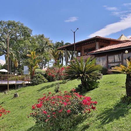 Hotel Tata Premium Pueblo Tapao Esterno foto