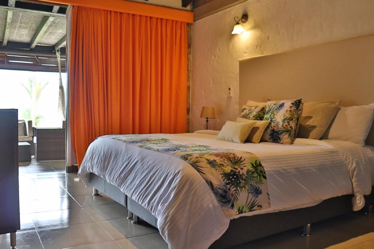 Hotel Tata Premium Pueblo Tapao Esterno foto