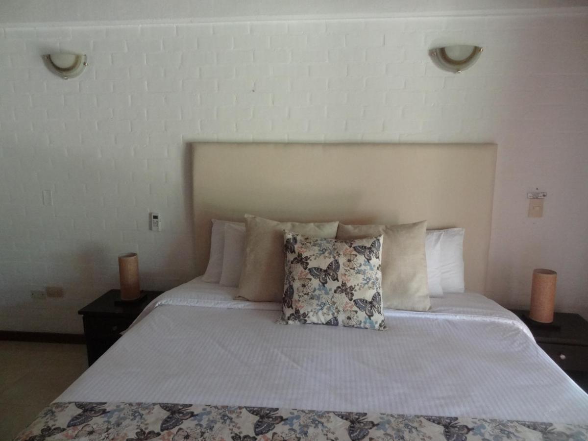 Hotel Tata Premium Pueblo Tapao Esterno foto