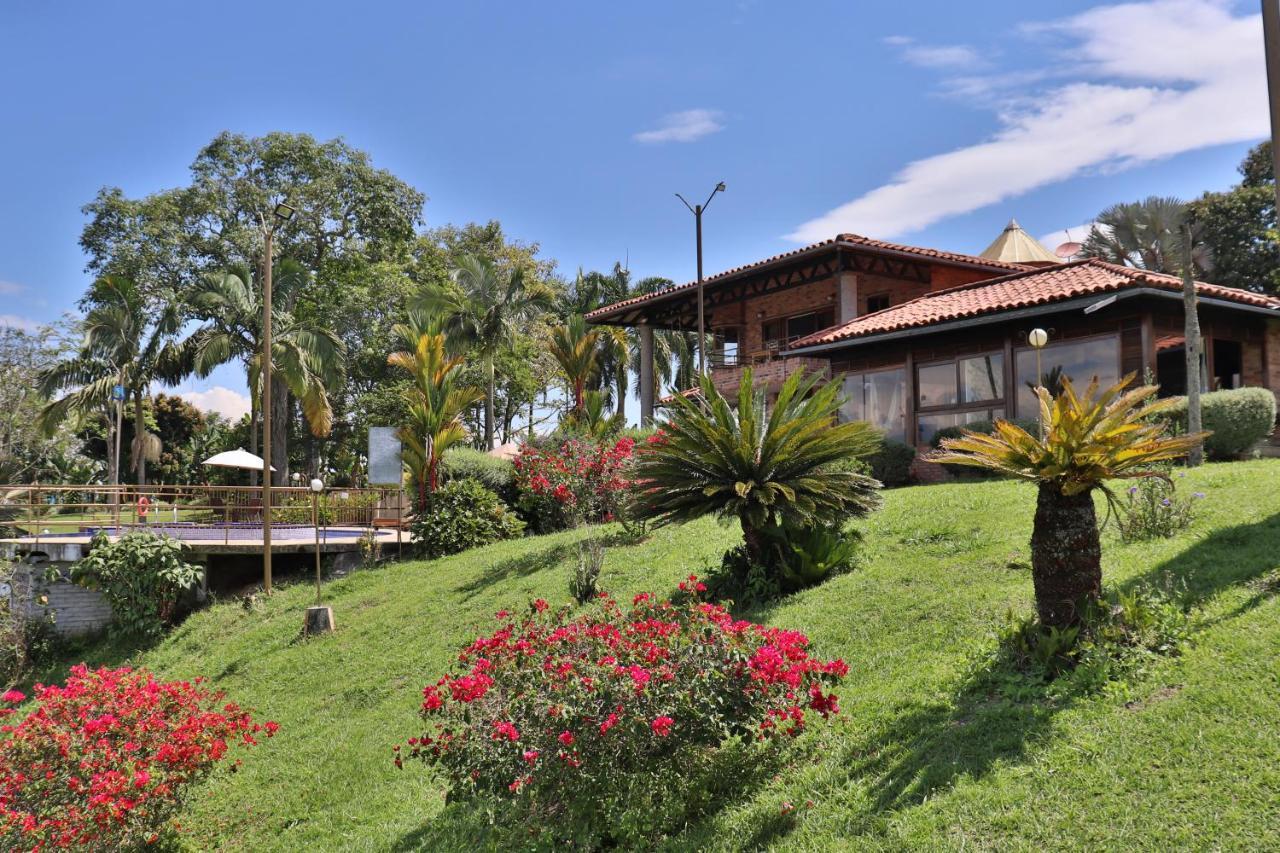 Hotel Tata Premium Pueblo Tapao Esterno foto